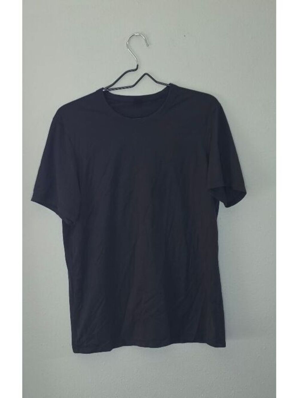 Lululemon Mens Small Black Short Sleeve Crewneck Performance T Shirt Logo